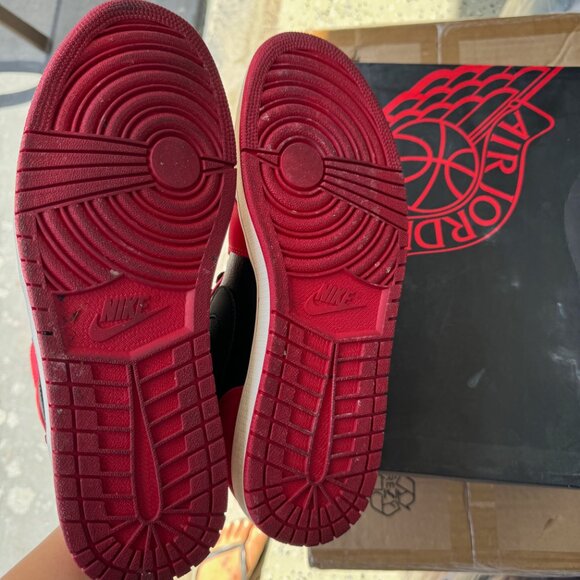 Air Jordan 1 Mid Gym Red Black Men's Size 12 - Lightly Used - Picture 8 of 9